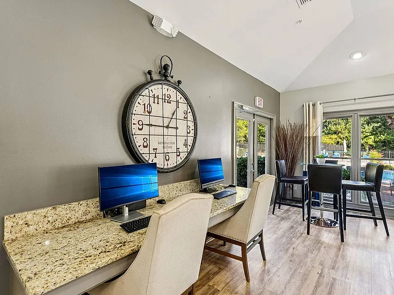 Discover professional office space at the Avenues of Kennesaw's Business Center