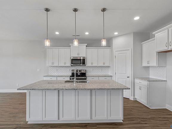 4th image of 110 Nellies Way