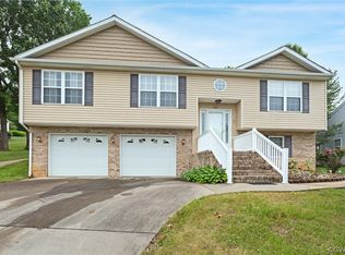 683 Alextine Dr, Staunton, VA 24401