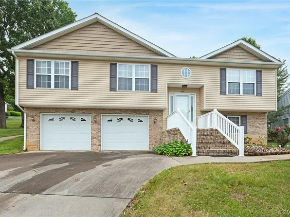 683 Alextine Dr, Staunton, VA 24401