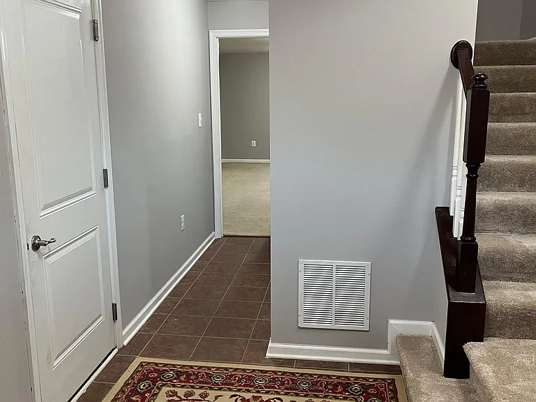 8605 Enoch Pratt Dr — Photo 2