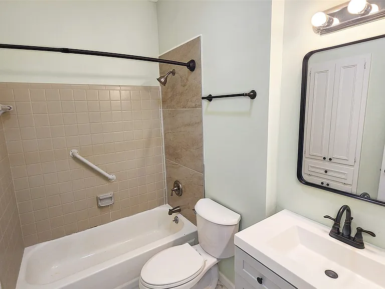 2067 Hazel Hedge Ln — Photo 21