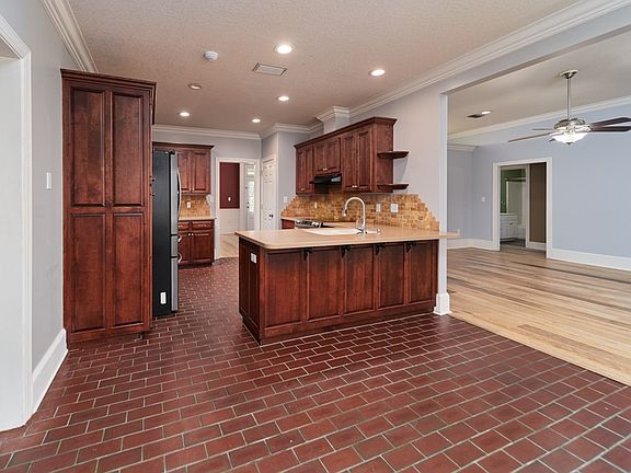 4th image of 4079 Liska Cir