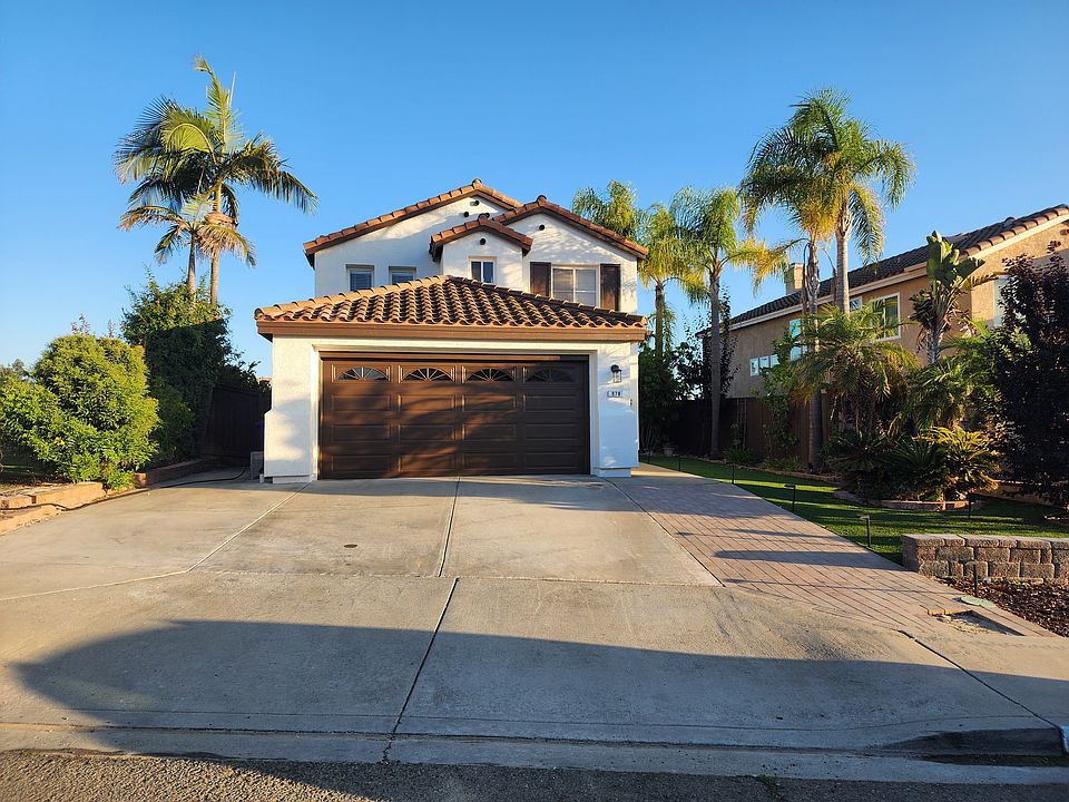 1st image of 978 Norella St