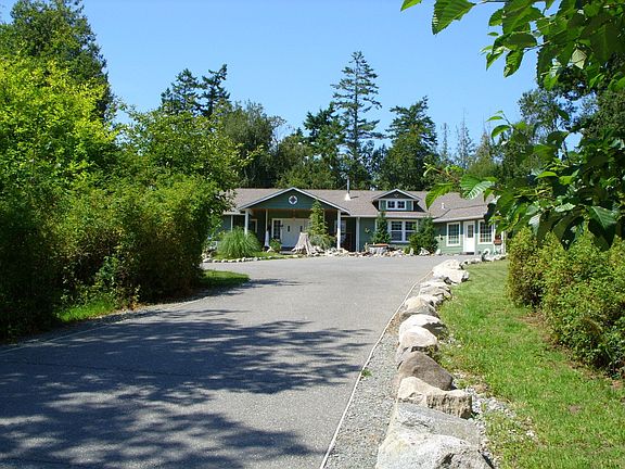 Long driveway for privacy