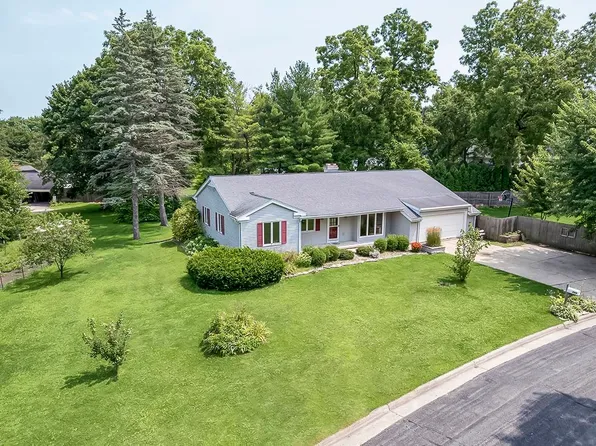 222 Garden Ln, Milton, WI 53563