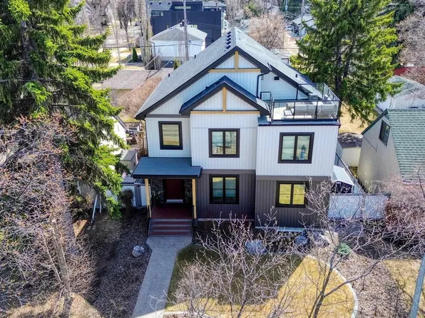 8207 101st Ave NW, Edmonton, AB T6A 0K7
