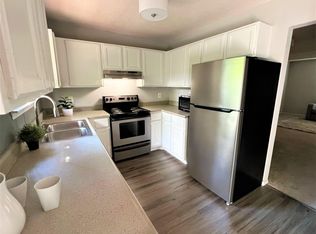 112 Rolling Oaks Dr, Collinsville, IL 62234