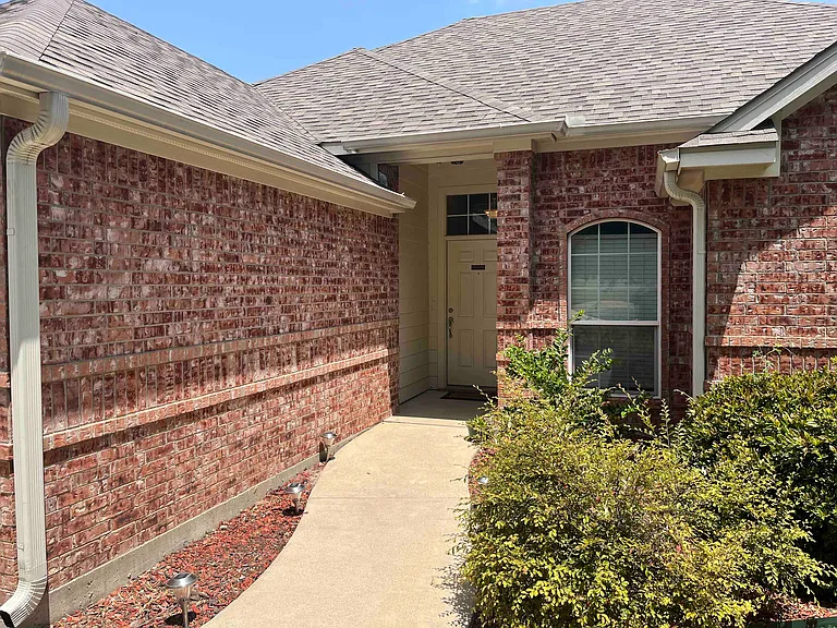 2808 Butterfly Dr — Photo 6