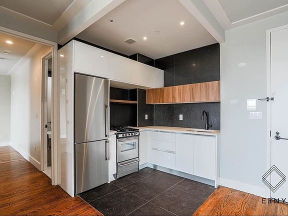 3rd image of 62 E 21st St #7F