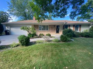 4108 Poplar Bridge Rd, Bloomington, MN 55437