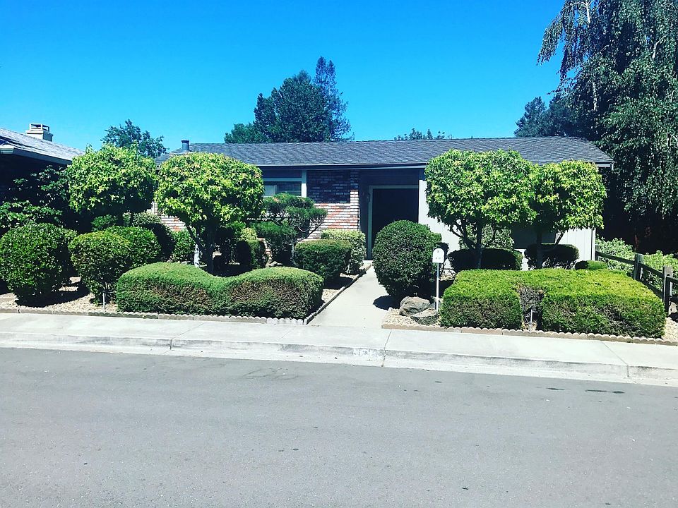 1st image of 818 Luz Ct