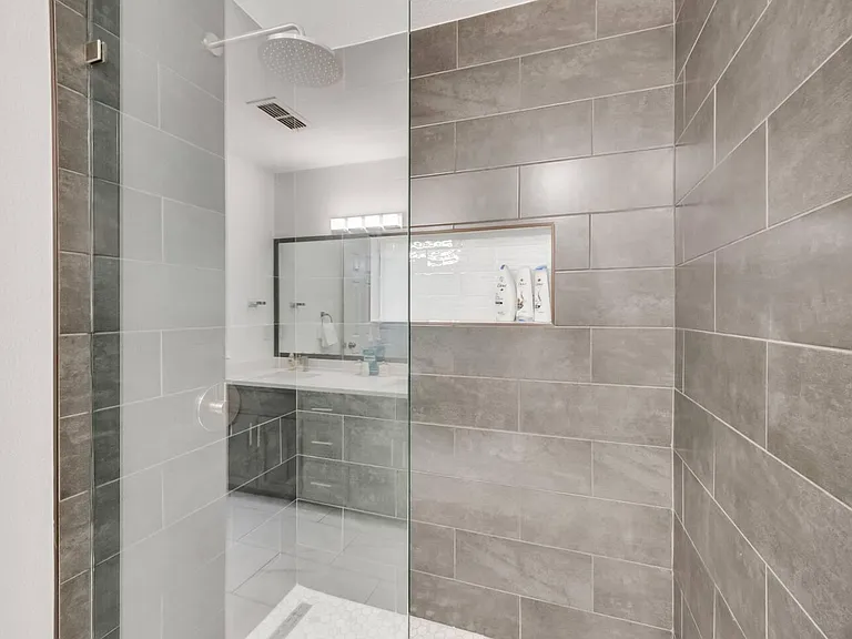 1206 Kendolph Dr — Photo 32