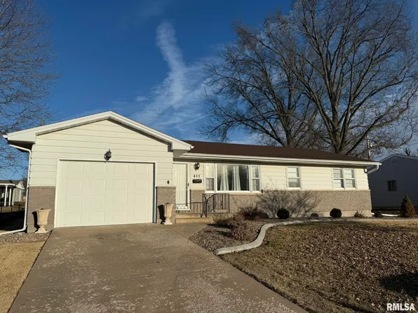 411 Yule Ct, Quincy, IL 62305