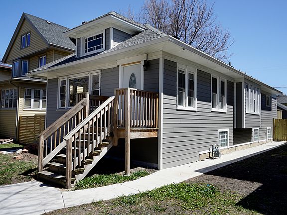 2nd image of 810 S Lyman Ave