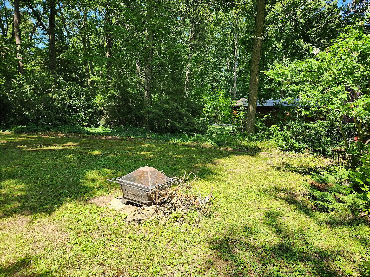 3 bed, 2.0 bath, 1724 sqft, $2,750 — Photo 2