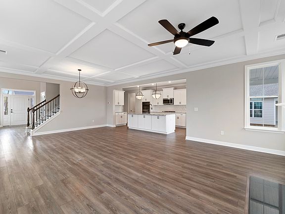 5th image of 111 Crosswick St