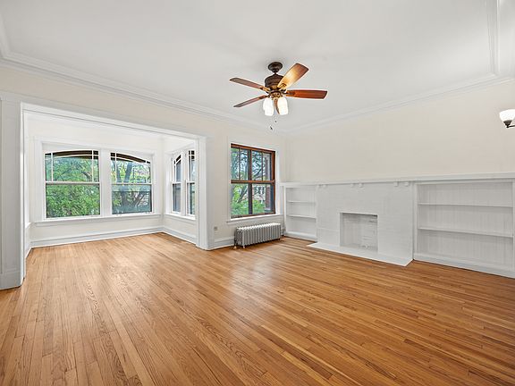 2nd image of 1223 E Hyde Park Blvd #3