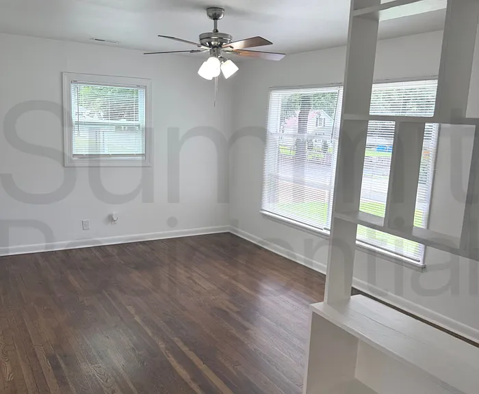 639 Wagner Cir — Photo 2