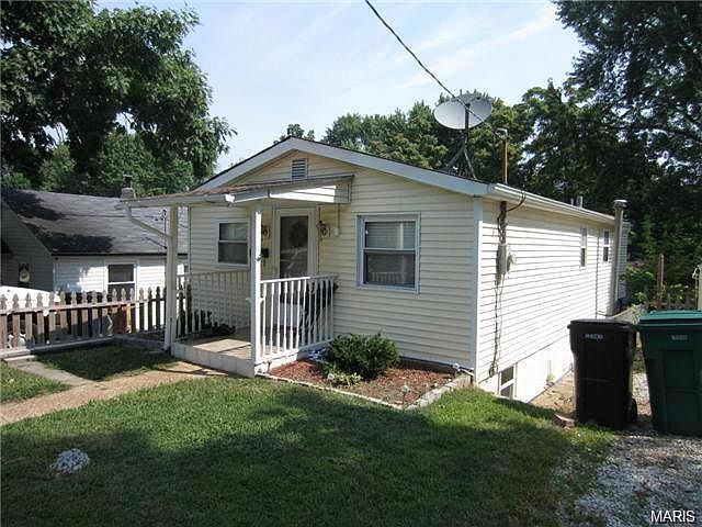 1st image of 631 De Merville Ave