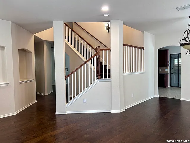 3 bed, 2.5 bath, 2714 sqft, $2,750 — Photo 3