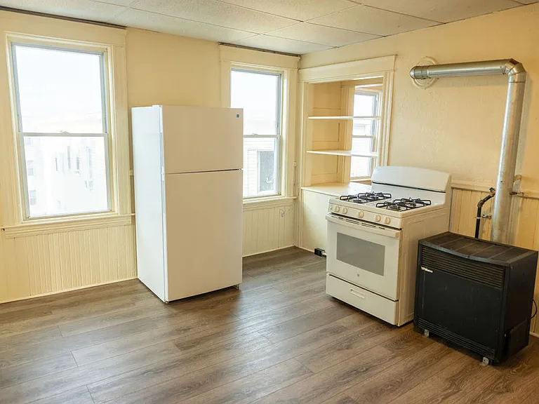 42 Dorchester St #3 — Photo 11