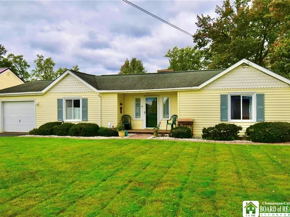 2415 Lakeside Dr, Ashville, NY 14710