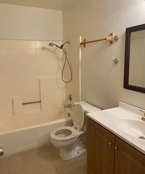 1515 N Sierra Way #13 — Photo 9
