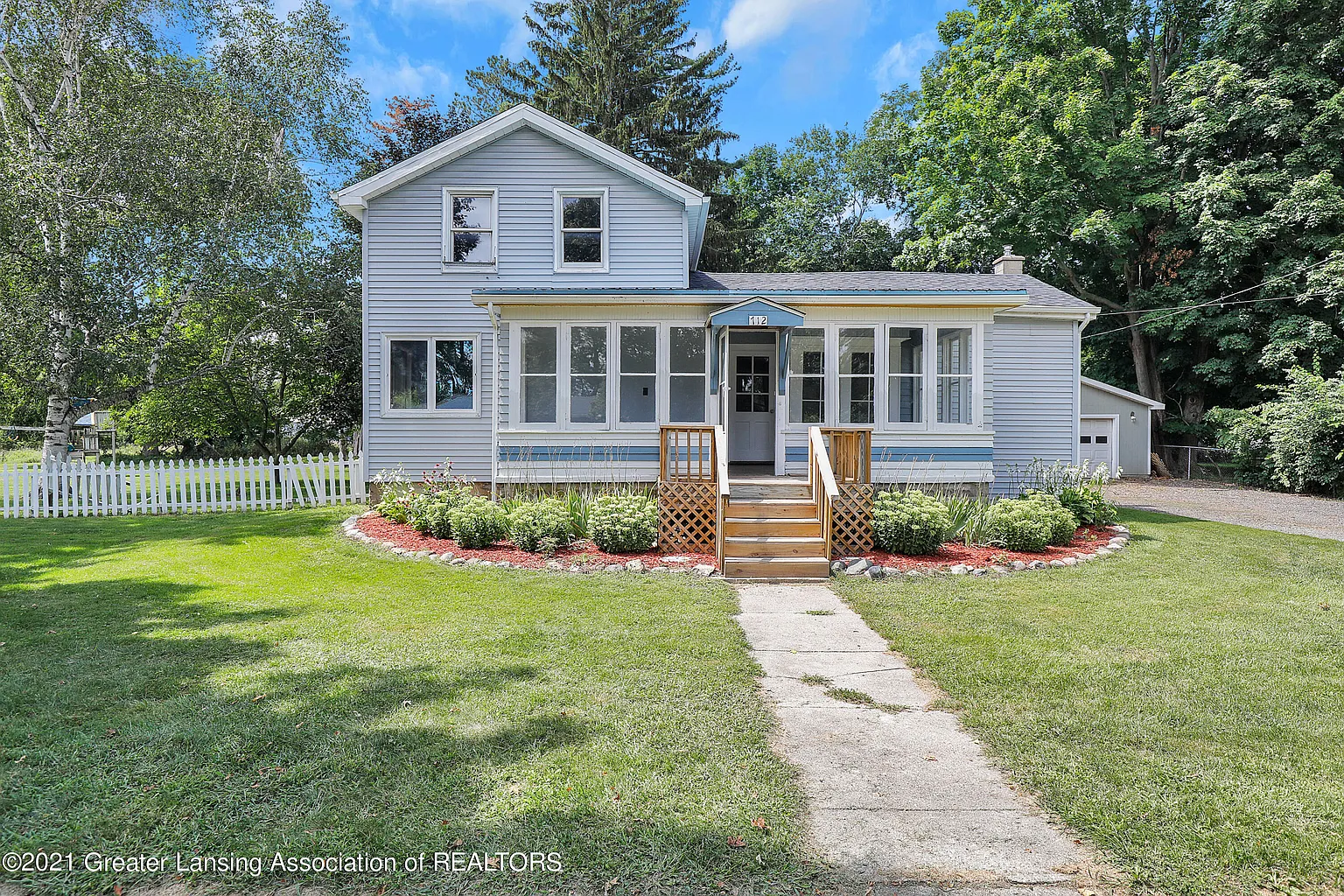 712 West St photo 1