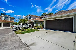 5246 Neil Dr — Photo 4
