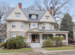 11 Abbottsford Rd, Brookline, MA 02446