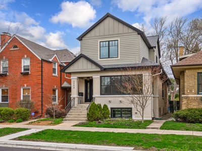 3008 W Hollywood Ave, Chicago, IL, 60659