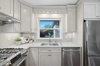 1500 Brookdale Dr — Photo 11