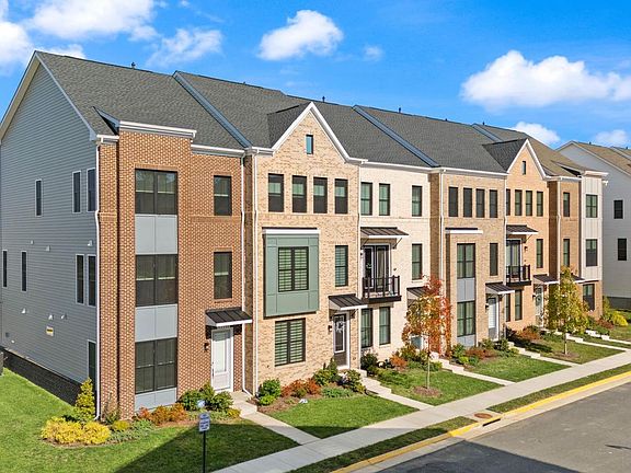 2nd image of 42088 Picasso Sq
