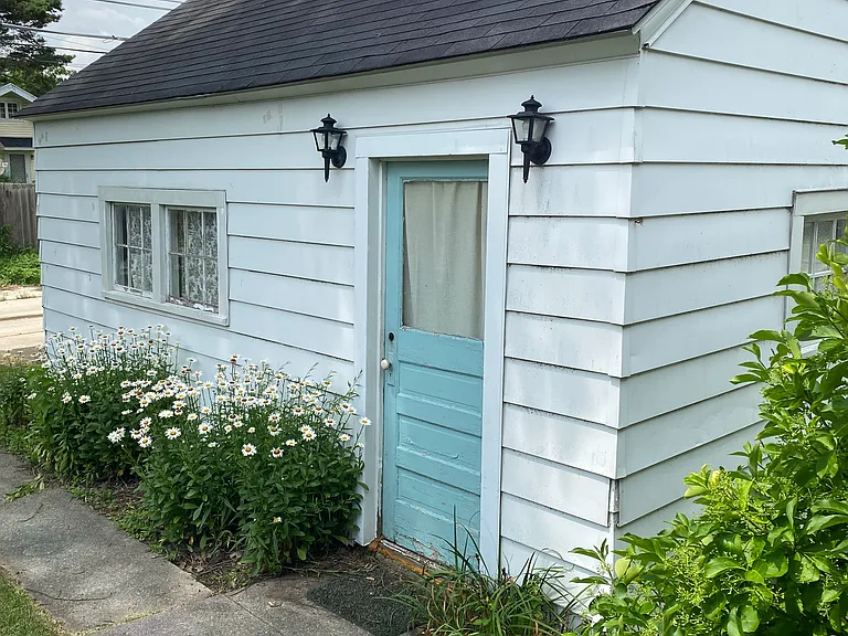 4330 S Wayne Ave — Photo 16