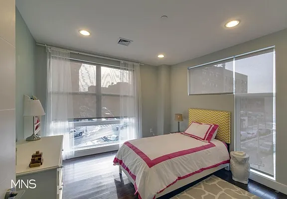 Rented by MNS Marketing | media 22