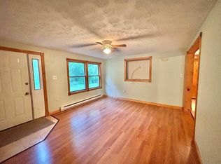 108 S Chestnut St, Plainfield, CT 06374