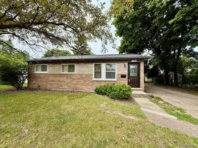 11859 Fairview Dr, Sterling Heights, MI, 48312