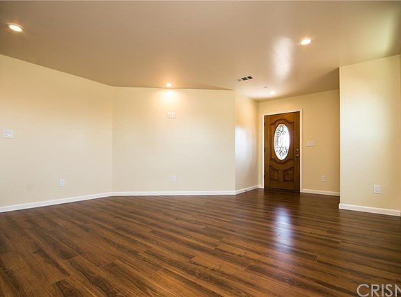 3rd image of 7627 Beck Ave