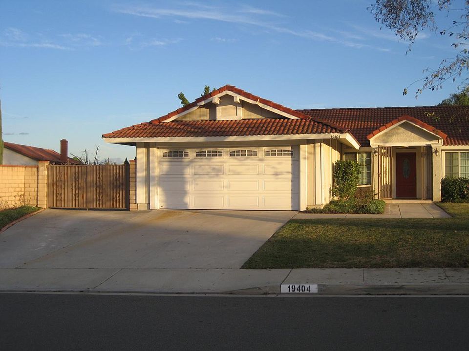1st image of 19404 Braes River Dr