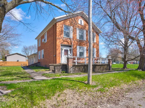 100 E Washington St, Grandview, IA 52752