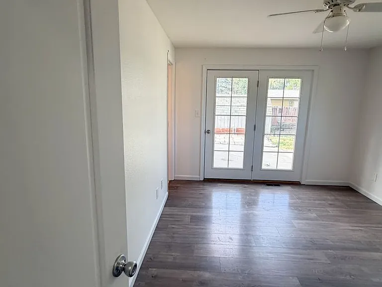 3850 Grenada Way — Photo 28