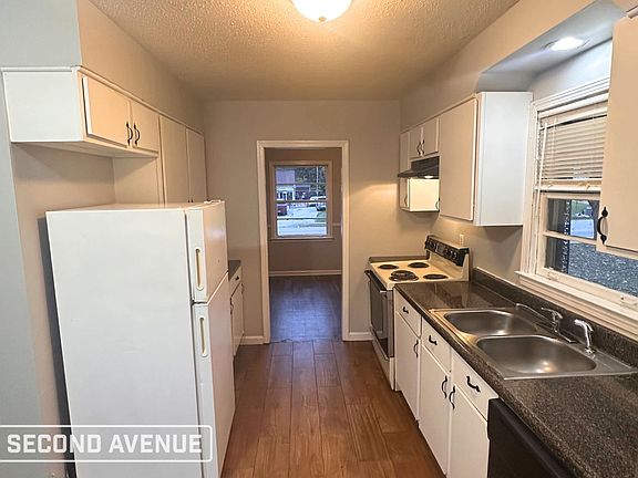 2nd image of 1423 Whitney Ave