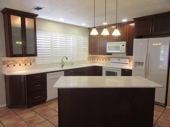 5th image of 1923 E Dawn Dr