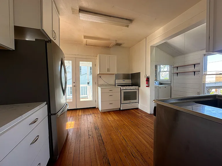 519 Virginia St #A — Photo 14