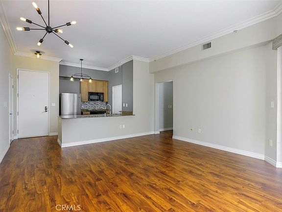 5th image of 388 E Ocean Blvd Unit 501