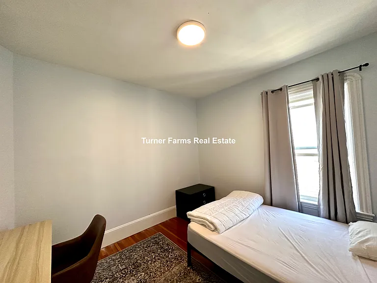 789 Columbia Rd — Photo 15