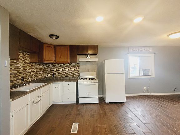 3rd image of 4954 W Highway 30 #14
