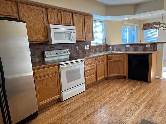 2nd image of 2219 Anthem Pl