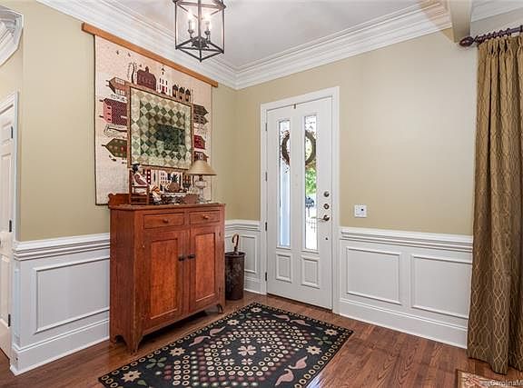 4th image of 9303 Ginhouse Ln